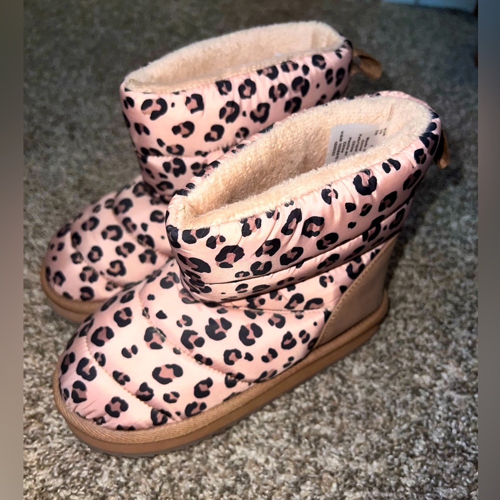 H&M Leopard print Winter Boots Sz 12/13